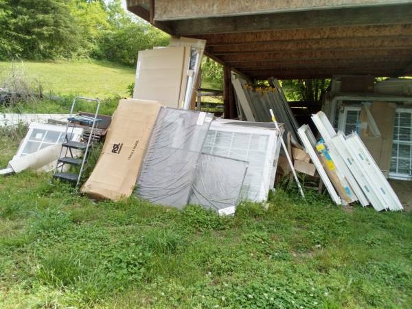 Brand new windows and door - $100 (Clinton TN.)634706619380491212