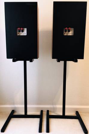 SNELL Type K Loud Speaker System includes Speaker Stands 1