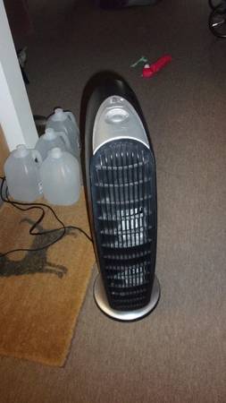 Honeywell HFD-120-Q Used Air Purifier with Permanent Washable Filters 1