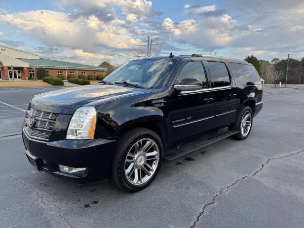 Escalade ESV AWD Cadillac 2014 - $10,000 (Loganville)63621080301315123