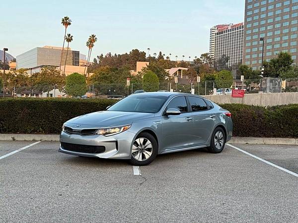 2017 Kia Optima Hybrid Premium Sedan 4D - $10995.0063615926295171121