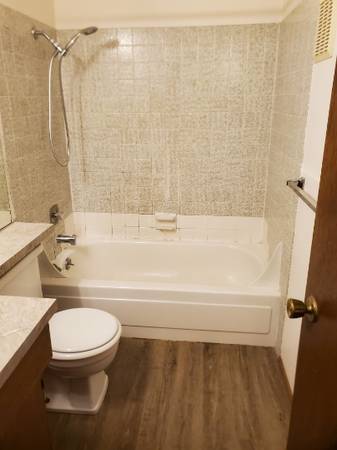 $1,525 / 2br - 2bd Apartamento Disponible Ahora - ¡Almacenamiento Extra! (Churchill)63977274033411124