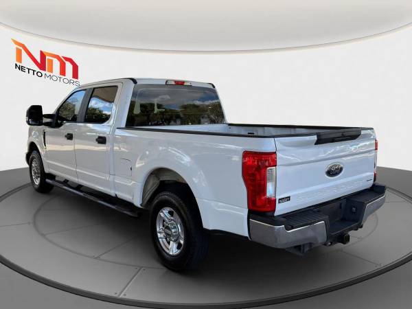 2017 Ford F250 Super Duty - Photo 3