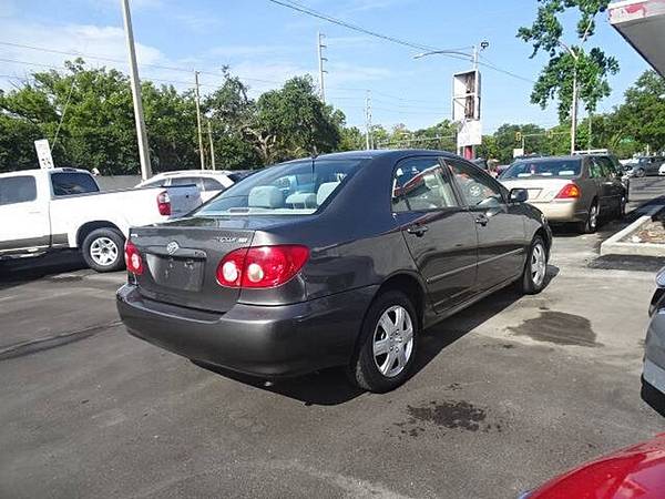 2006 Toyota Corolla S 4 puertas Sedán con transmisión automática - $6450.0063443406892419124