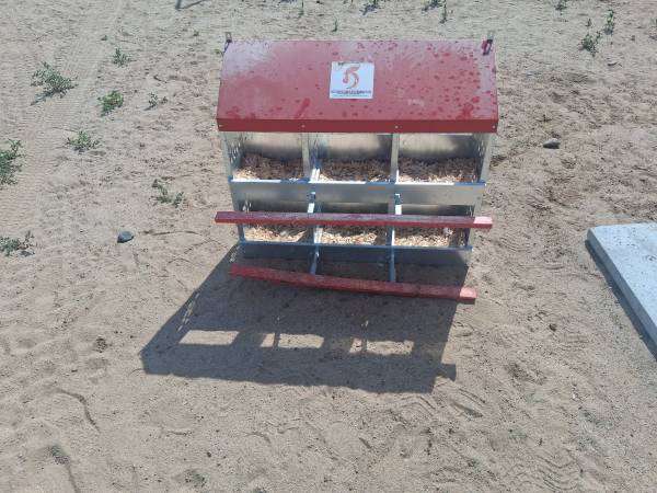 Nesting boxes 1
