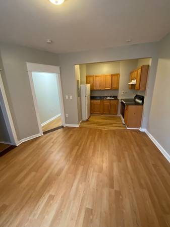 $1275.00 / 2br - 800ft2 - Modern Unit in Hartford | 114 Ashley St | $1275/mo | Avail. 9/1/202563989075582210121
