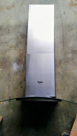 Whirlpool, stainless, 30-in curved tempered glass range hood 1