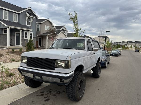 Ford Bronco 1989 - $8.000 (Aurora)63619639986947122
