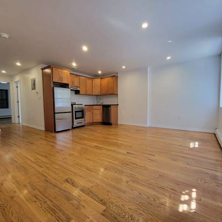 $3,995 / 3br - Duplex, washer/dryer, dishwasher, no broker fee, ready for move-in (Bed-Stuy)64033290813570120