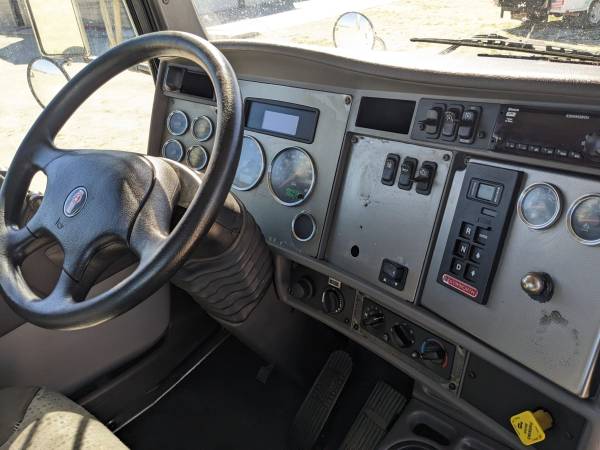 2019 Kenworth 270 chassis non-cdl - Photo 15