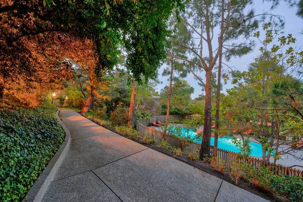 $2,510 / 1br - 600ft2 - On-site recycling program, Flexible lease terms (mill valley)63946803703810124