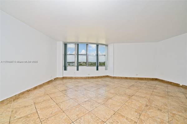 $2,950 / 2br - Spacious 2Bed/2Bath at Parkview Point (Miami Beach)64049275952387124