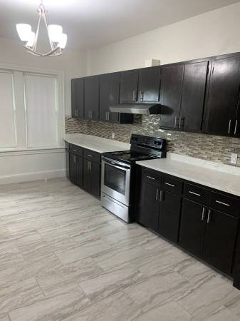 Extra large, fully renovated 1 bd 1