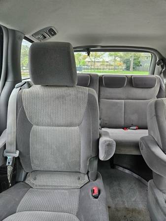 2009 Toyota Sienna - $8,500 (Laurel)63616597188481122
