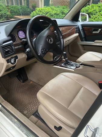 2010 Mercedes GLK350 - $6,900 (Vienna)63616327621891123