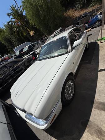 2000 Jaguar XJ8 - $4,80063618274261633124