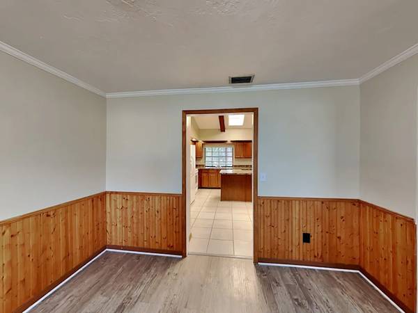 $1,370 / 4br - 2581ft2 - A Place That Feels Like It Was Meant for You (Ormond Beach, FL)63791498094337121