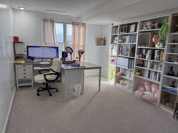 $4,200 / 2br - 950ft2 - Coolidge Corner 2BA | Parking | In-Unit Laundry | Pool & A/C (Brookline)64213548263298120