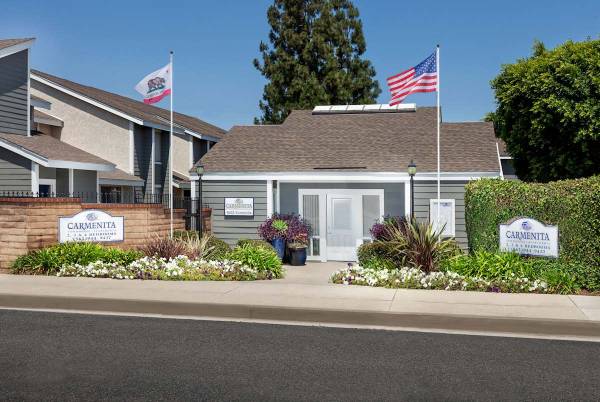 $3,745 / 4br - 1248ft2 - Washer and Dryer Hookups, Professional Management On-Site, BBQ Area (11622 Carmenita Rd, Whittier, CA)63912983831555121