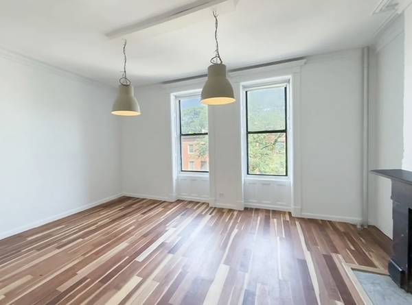 $5,499 / 3br - Spacious 3BR in Prime Fort Greene – Laundry In-Unit | Steps from Fort (Fort Greene)64033800957698123