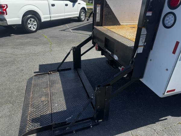 2016 Ford F350 XLT Ext - Photo 5