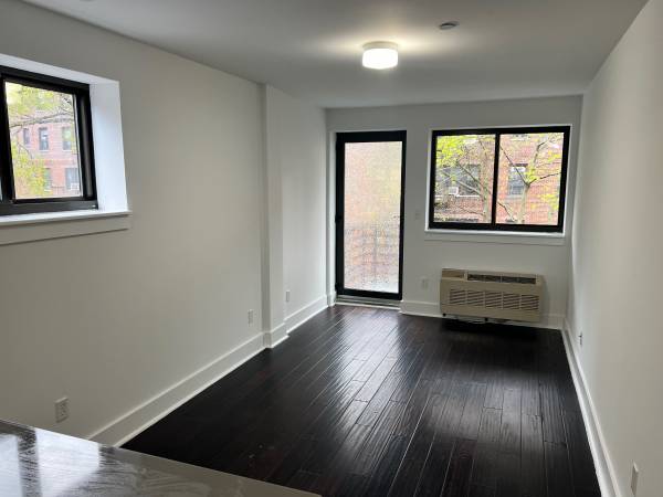 $2,550 / 1br - apartamento de 1 habitación en edificio nuevo con ascensor (Rego park)63854193693313122