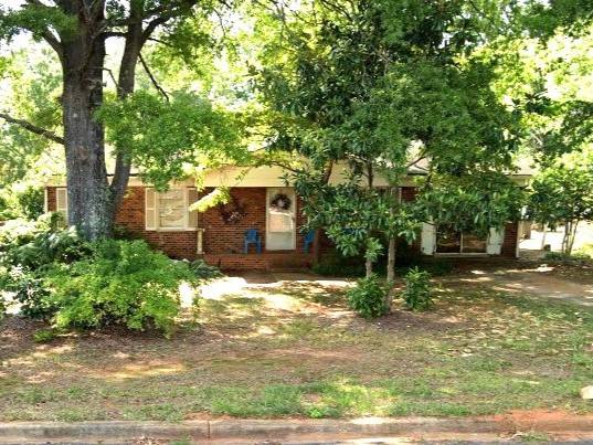 $1,600 / 3br - 1458ft2 - 1.5 Bath House In Kings Mountain Beautifully Refreshed (Kings Mountain)63925335960835120