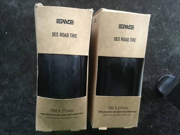 NEW Pair ENVE SES 700X27mm Road Tires Tubeless 1