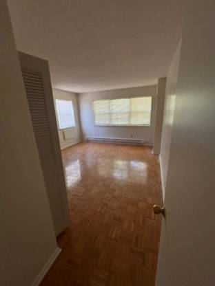 $2,275 / 2br - Fully Remodeled-Large Rooms-ALL UTILITIES INCLUDED (South Hadley)64017045490433123