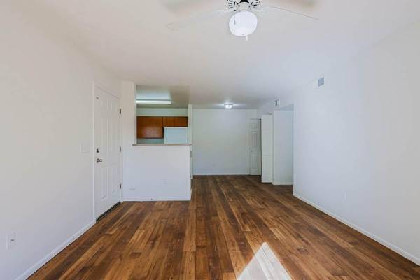 $1,525 / 2br - 973ft2 - Dishwasher, Guest Parking, Easy Access to Freeways, Patio/Balcony (Wickenburg)64024824453763121
