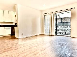 $3,350 / 3br - 1350ft2 - Bright and spacious 3bd 2bath West LA (1938 S. Garth Ave Los Angles)63998006223746120