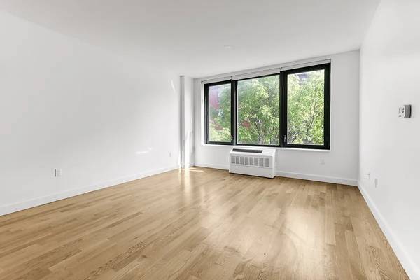 $4,112 / 1br - 605ft2 - [No broker fee] Modern Boerum Hill/Park Slope 1BD/1BR lease takeover (Boerum Hill)63854481292417122