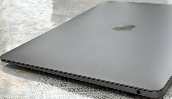 Apple MacBook Air 13
