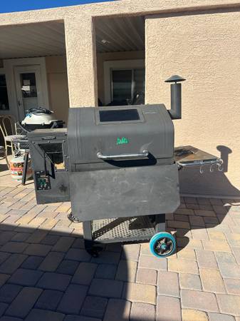Green Mountain Daniel Boone bbq smoker 1