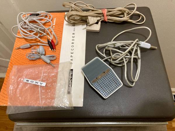 Vtg Sony Reel-to-Reel Tapecorder 464 (Powers On, Reels Spin) w