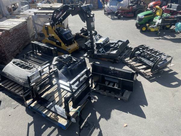 Skid Steer ATTACHMENTS auger bucket grapple mower forks bits leveler 1
