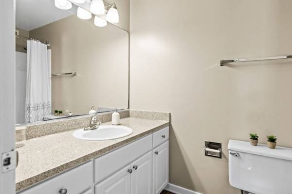 $2,695 / 516ft2 - The Best Place to Live, Work and Play. (mountain view)63664219617921122