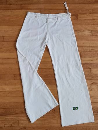 Adult Capoeira Pants: white, unisex M, unmarked, soft, thick, wide leg 1