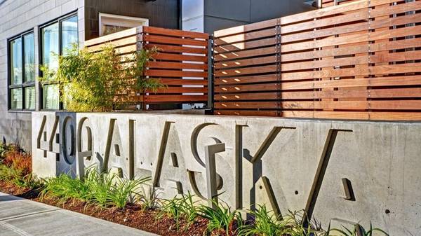 $2,095 / 1br - 597ft2 - HERMOSO DEPARTAMENTO DE UN DORMITORIO. IMPRESIONANTE TERRAZA EN LA AZOTEA (West Seattle)63688425457537122