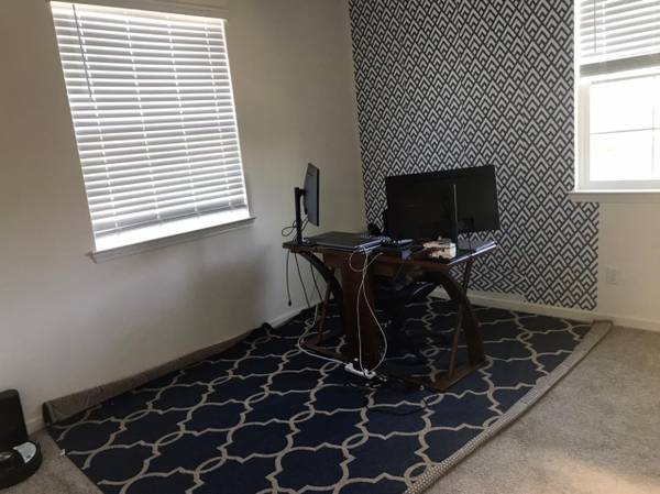$2,895 / 3br - 1892ft2 - Charming 3-Bedroom Home for Rent in Prime Roseville West Park Location (Roseville)64043835554435123