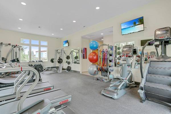 $1,699 / 1br - 609ft2 - Amenities & Upscale Features That Will Elevate Your Daily Routine63672601010563123