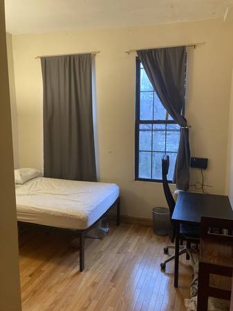 $1,300 / 1br - 120ft2 - Spacious, furnished room available for OCTOBER ONLY (Bushwick, Brooklyn)63766001394691121