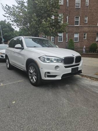 BMW X5 Sports Activity xDrive35i 2016 - $10,500 (Brooklyn)63614669331329120