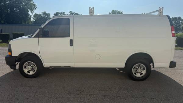 2020 Chevrolet Express 2500 - Photo 5