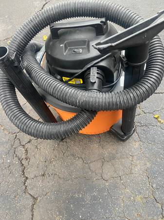 Ridgid 9 Gal. Wet and Dry Shop Vac. - $40 (Dawsonville)63441269631491121