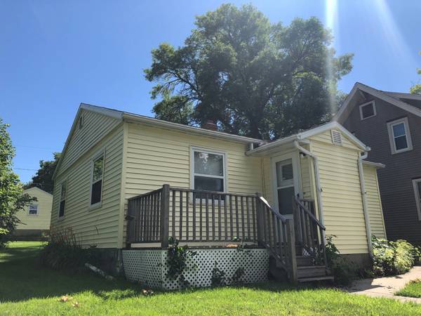 2-Bed 1-Bath 1