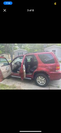 2007 Mercury Mariner Runs perfect Ice cold AC - $1,699 (Loop)63616816947203120