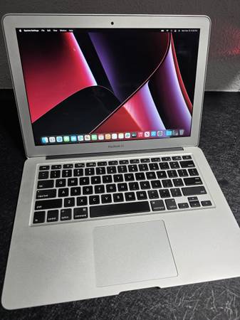 MacBook Air 2015 メモリ8GB SSD128GBシルバー Apple MacBook Air 13.3