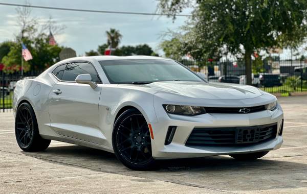 2016 Chevrolet Camaro LT Coupe - $8,99563617082793985122