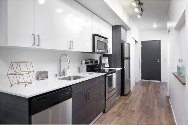 2/bd, Fine finishes include Karndean flooring and quartz counter tops 1